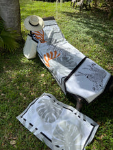 Charger l'image dans la galerie, Large serviette de plage - Guépard Taupe et noir