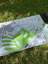 Load image into Gallery viewer, Golf towel - Cheetah2 green
