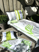 Charger l'image dans la galerie, Large serviette de plage - Guépard Taupe et noir