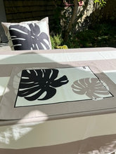 Load image into Gallery viewer, Matisse's garden#1- Black