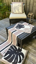 Load image into Gallery viewer, Placemat - Matisse's garden -taupe-black
