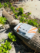 Charger l'image dans la galerie, Large serviette de plage - Guépard Taupe et noir