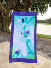 Charger l'image dans la galerie, Large serviette de plage - Aphrodite