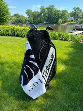 Load image into Gallery viewer, Golf towel - Matisse1- white