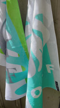 Load and play video in Gallery viewer, Golf towel - Matisse2 - Turquoise