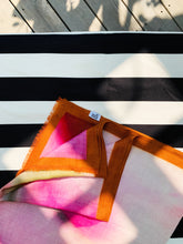 Load image into Gallery viewer, Shawl - Athéna